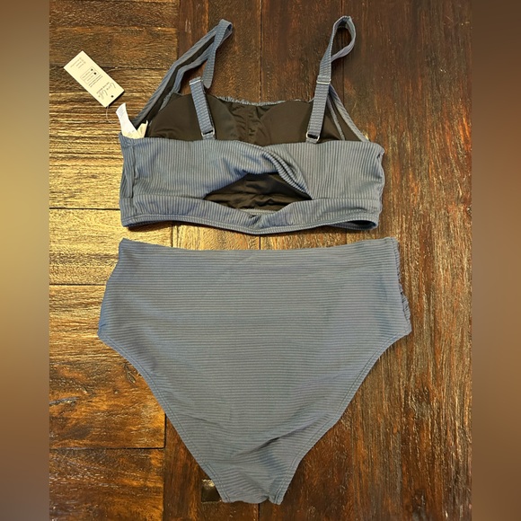 Cupshe Women's Navy Bikini Set with Adjustable Straps - Picture 9 of 13